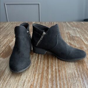Sun + Stone Womens Adelinee Padded Insole Almond Toe Ankle Boots size 6.5 black